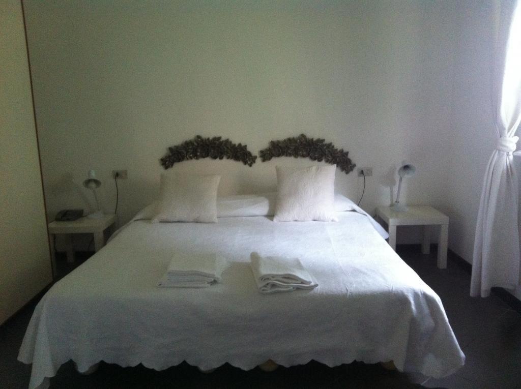 בונאסולה Hotel Pensione Moderna חדר תמונה